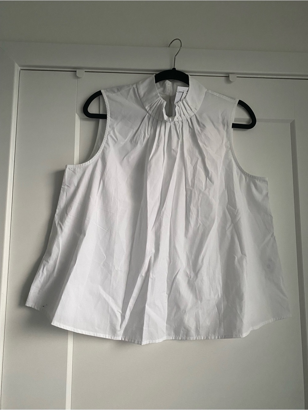 Banana Republic Womens Sleeveless Top Pleated High Neck White M NWT